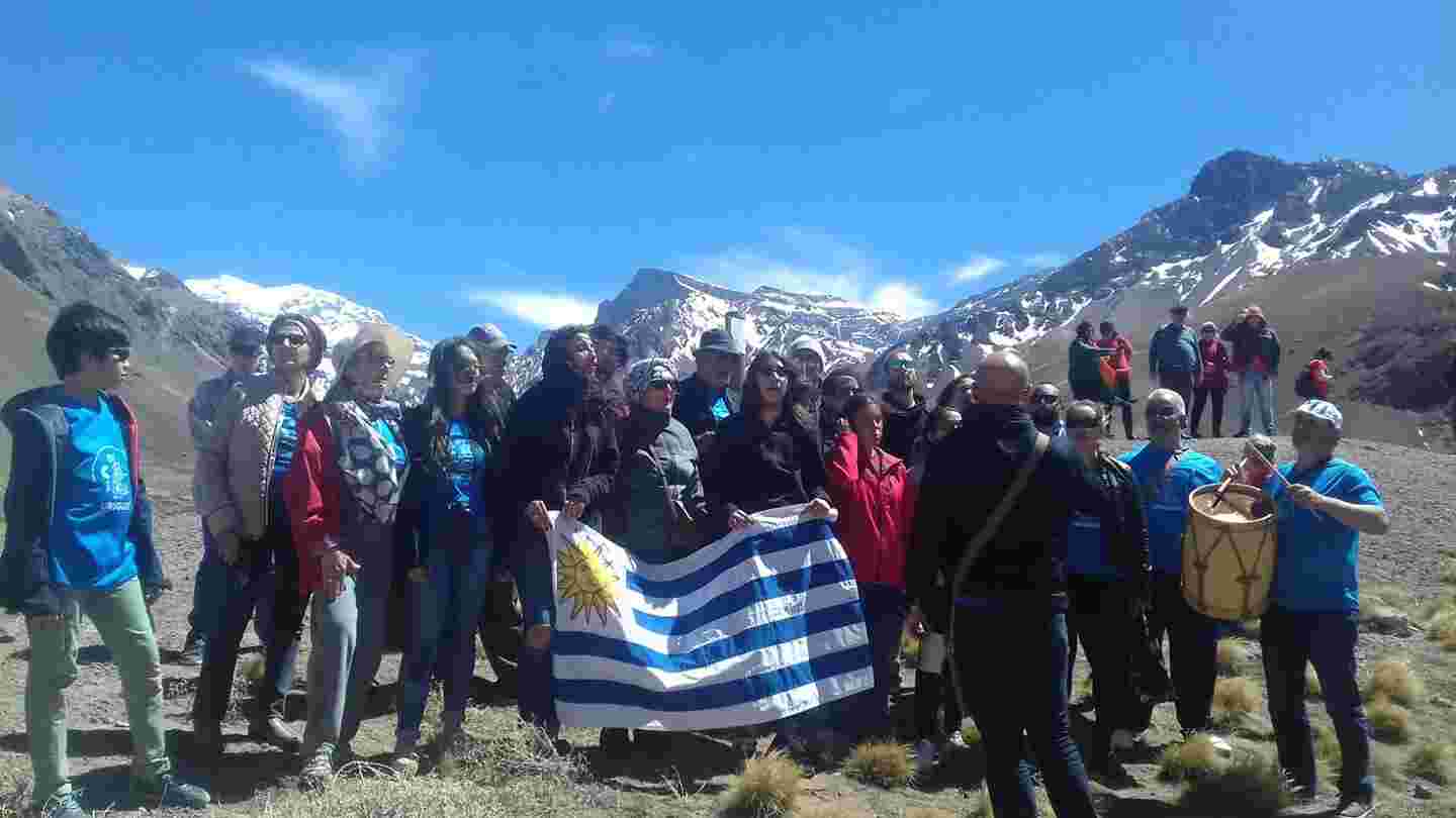 Al pie de la montaña