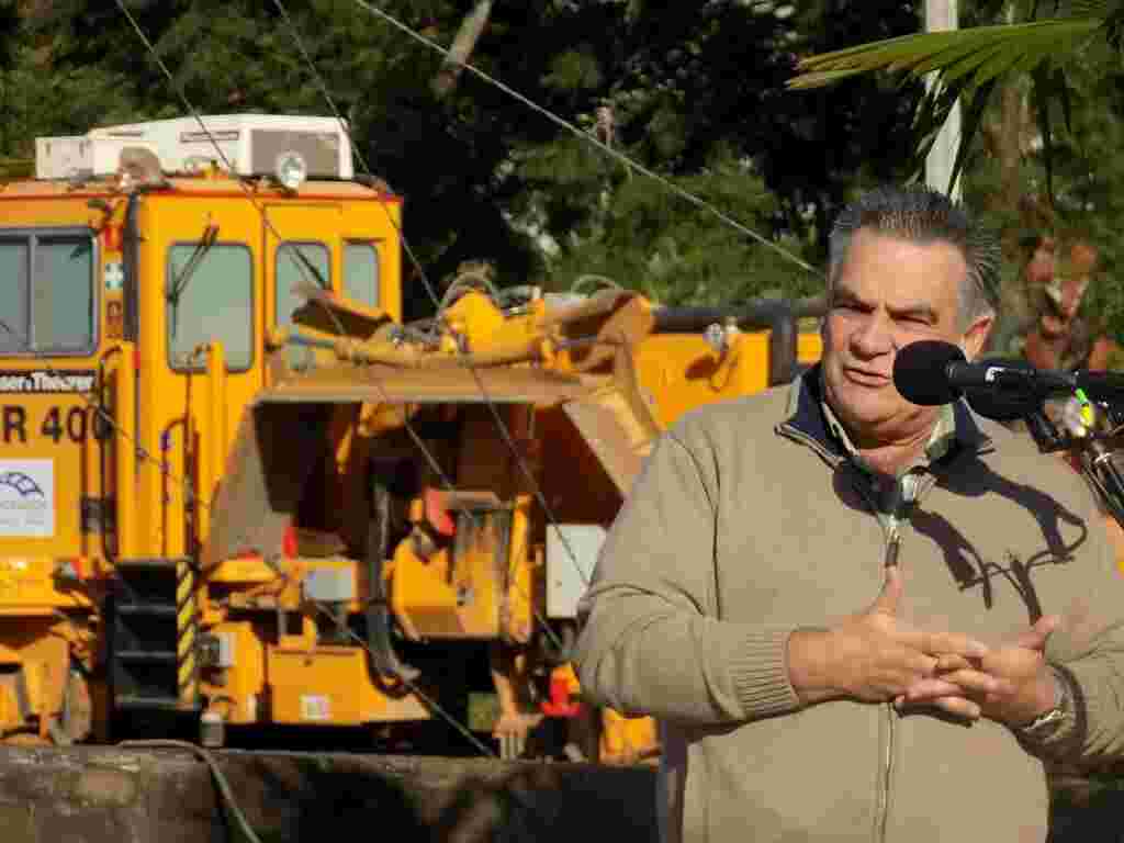 2019-05-23 Colocacion piedra fundam ental ferrocarril central-IDD 2