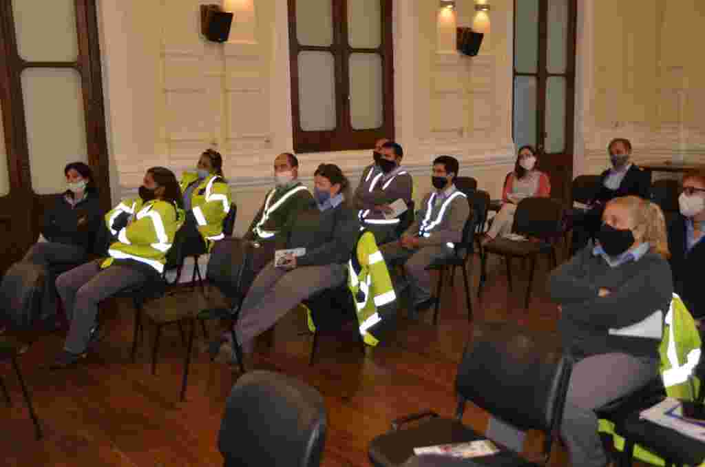 Capacitación Fundación Gonzalo Rodríguez, Prensa IDD (1)