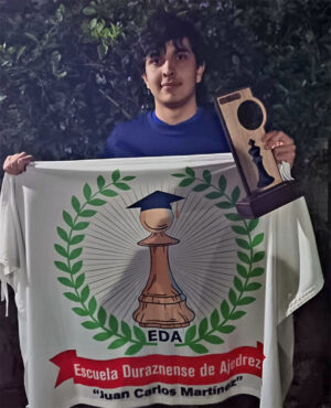 23 AJEDREZ