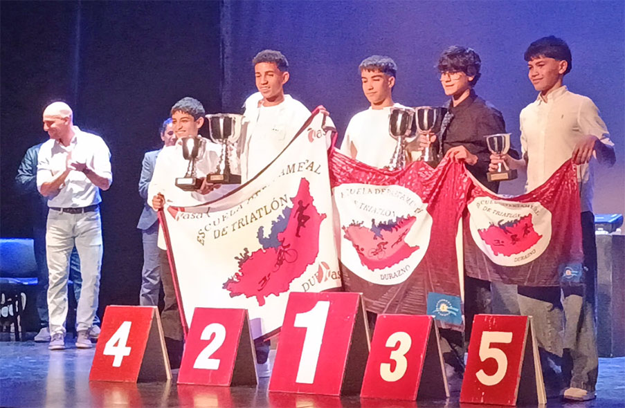 25 teatro2