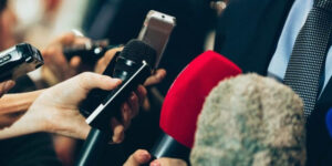 23 PERIODISMO